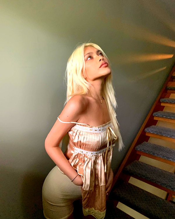 diakimeko instagram image archive image