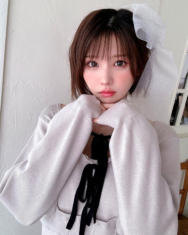 enakorin instagram image archive image