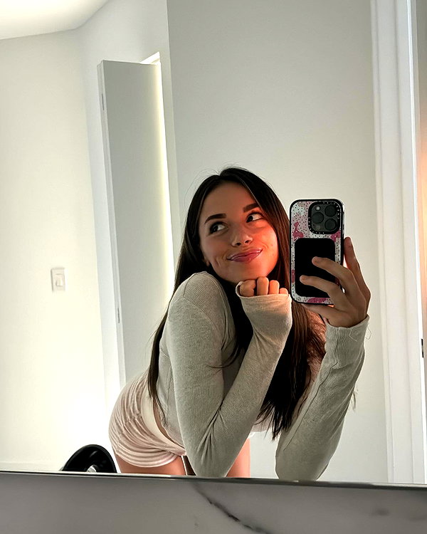 sadieemckennaa instagram image archive image