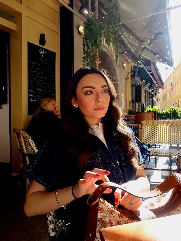 annabottoo instagram image archive image