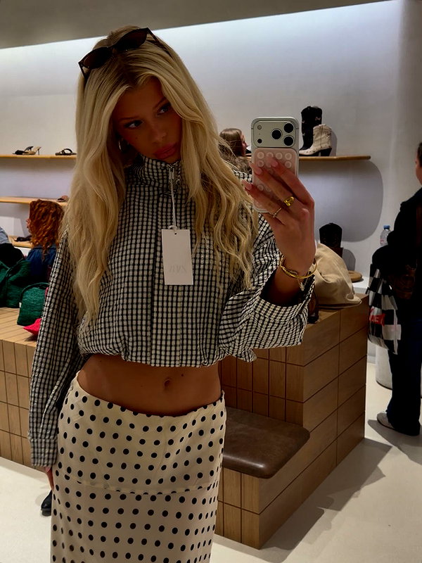 sophiecharlotth instagram image archive image