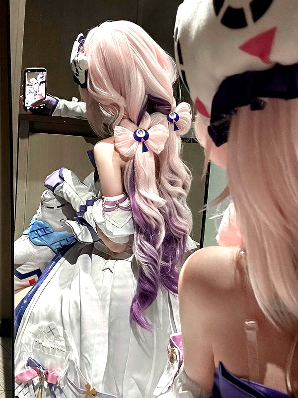 gallery_cosplayer instagram image archive image