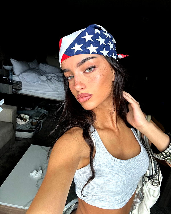 ellachristo instagram image archive image