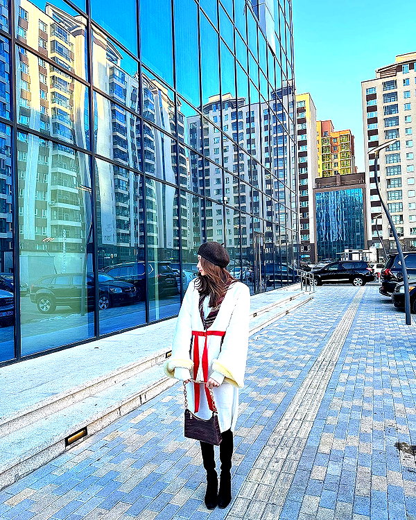 indra0102_ instagram image archive image