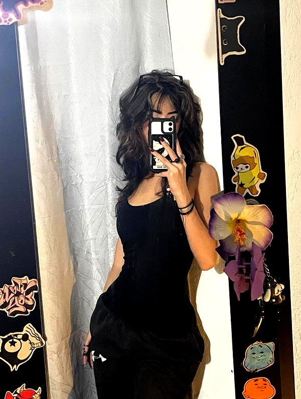 shevaal_x instagram image archive image