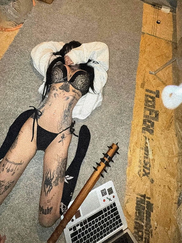 zommmbri instagram image archive image