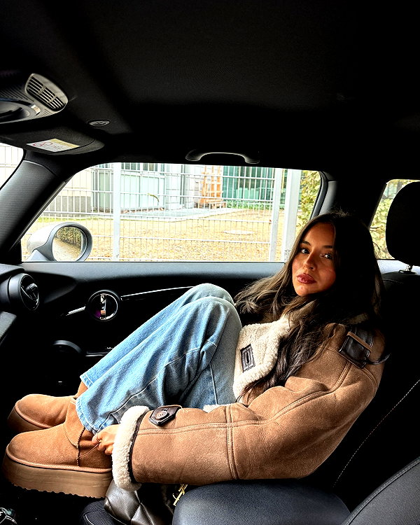 zoeliss instagram image archive image