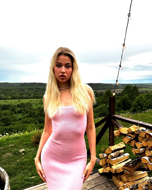 ariseviss instagram image archive image