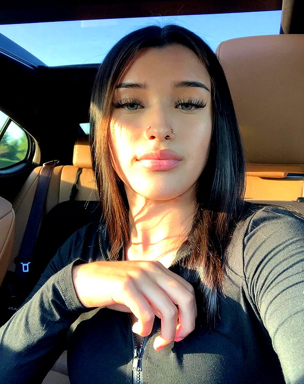 itsalexiiiss instagram image archive image