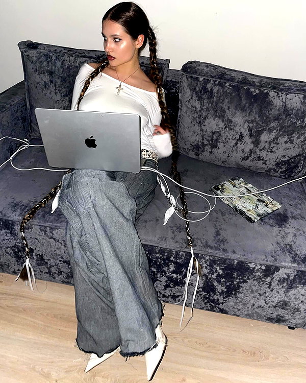 vivvvvvvvvvvvvvvvvvvvvvv instagram image archive image