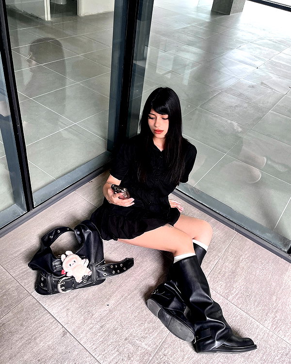 connie.01j instagram image archive image