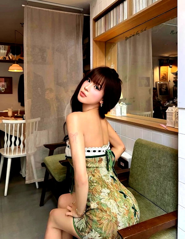lyhythuedoxinh instagram image archive image