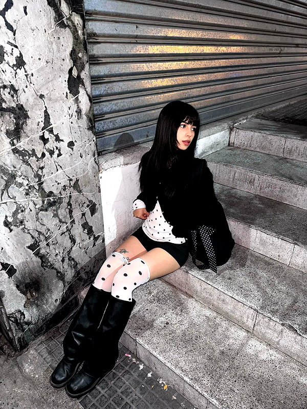 connie.01j instagram image archive image