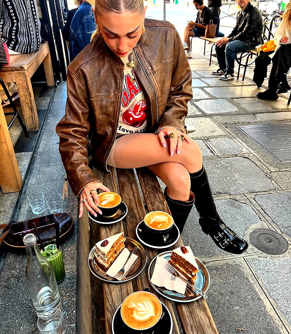 maya.keyy instagram image archive image