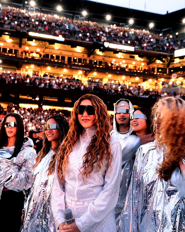 shakira instagram image archive image