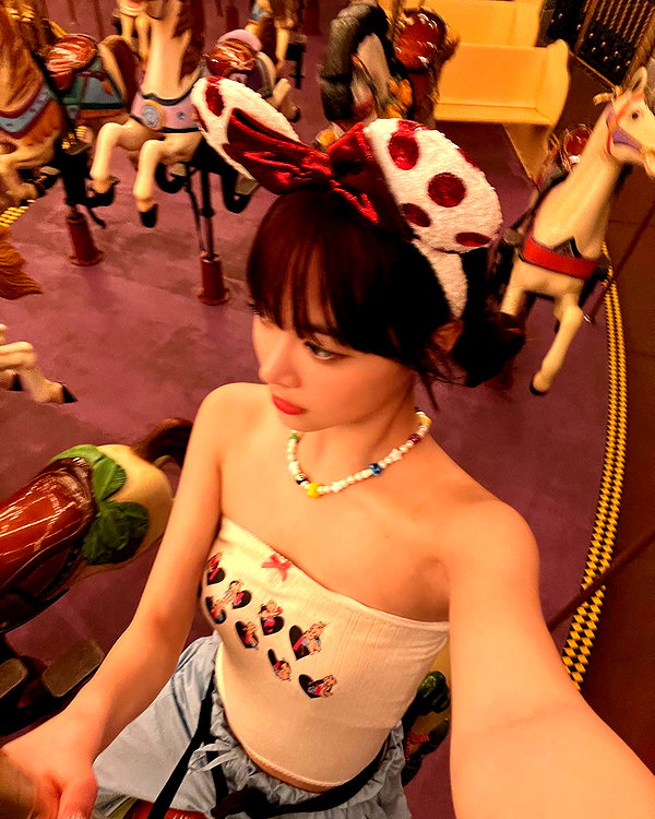 hhh.e_c.v instagram image archive image