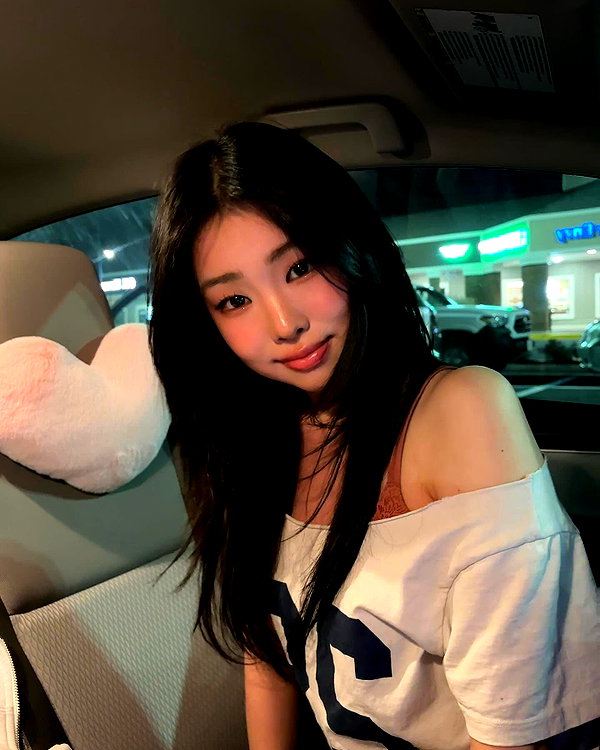 02.05sy instagram image archive image