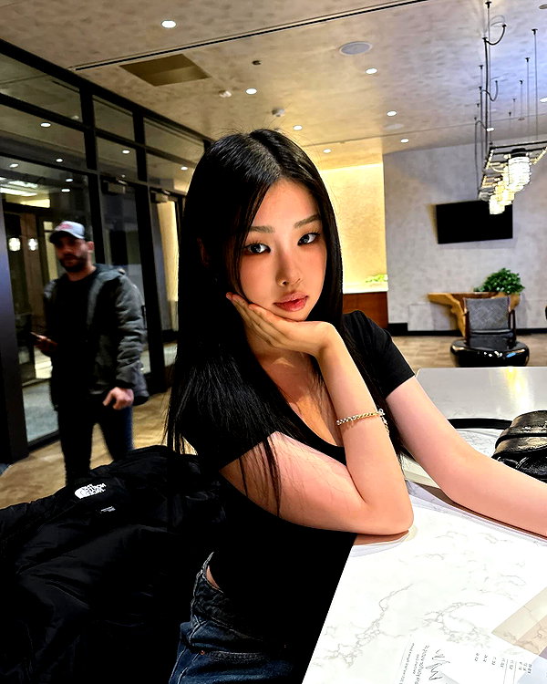 02.05sy instagram image archive image