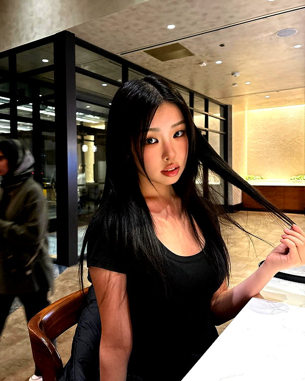 02.05sy instagram image archive image