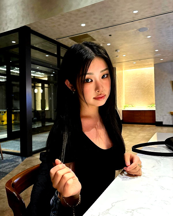 02.05sy instagram image archive image