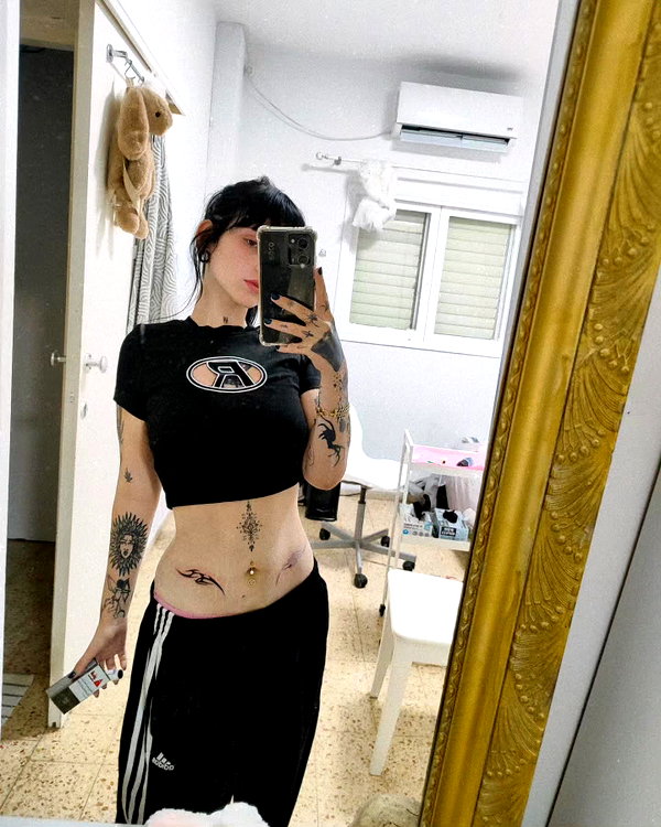 1.lostloli instagram image archive image