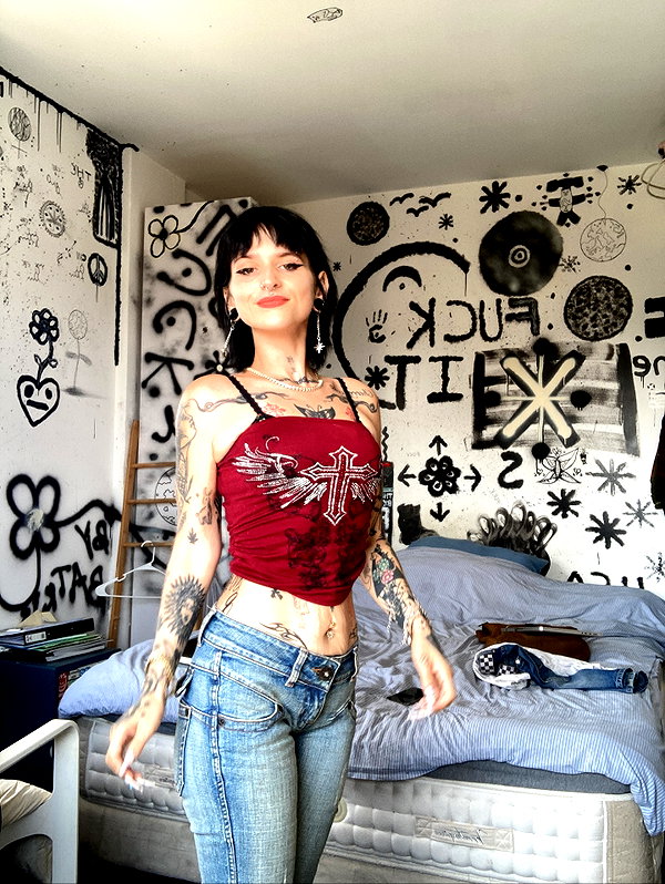 1.lostloli instagram image archive image
