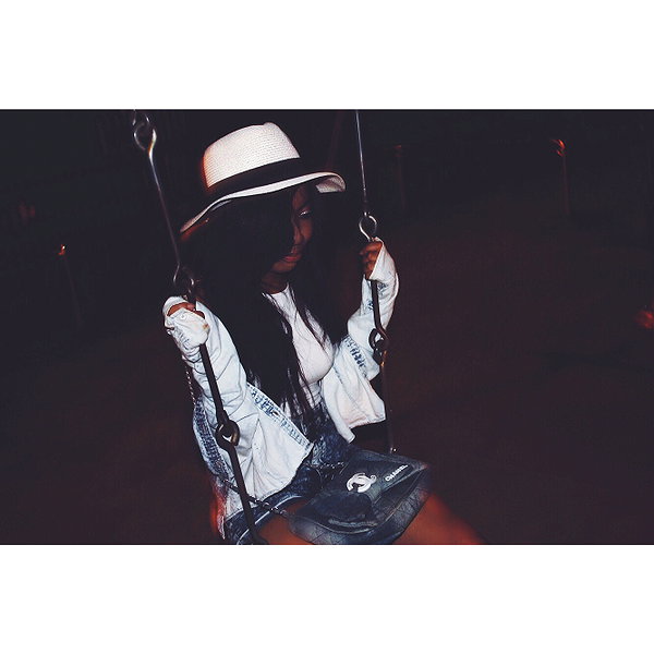 3liyen_ instagram image archive image