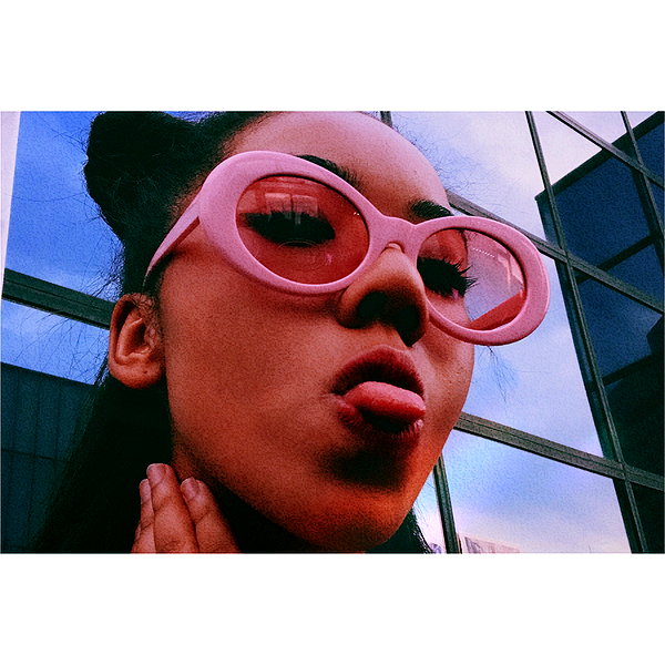 3liyen_ instagram image archive image