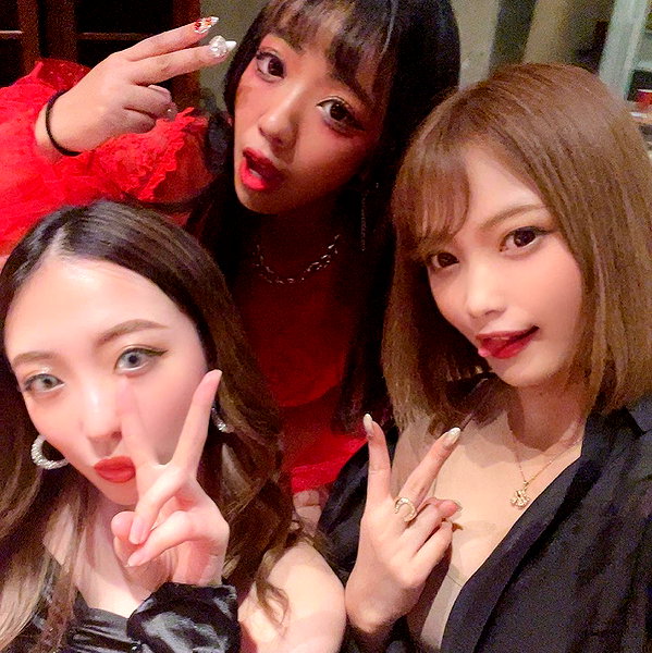 3liyen_ instagram image archive image