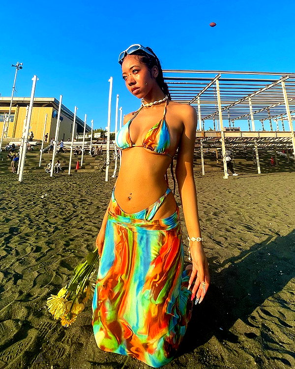 3liyen_ instagram image archive image