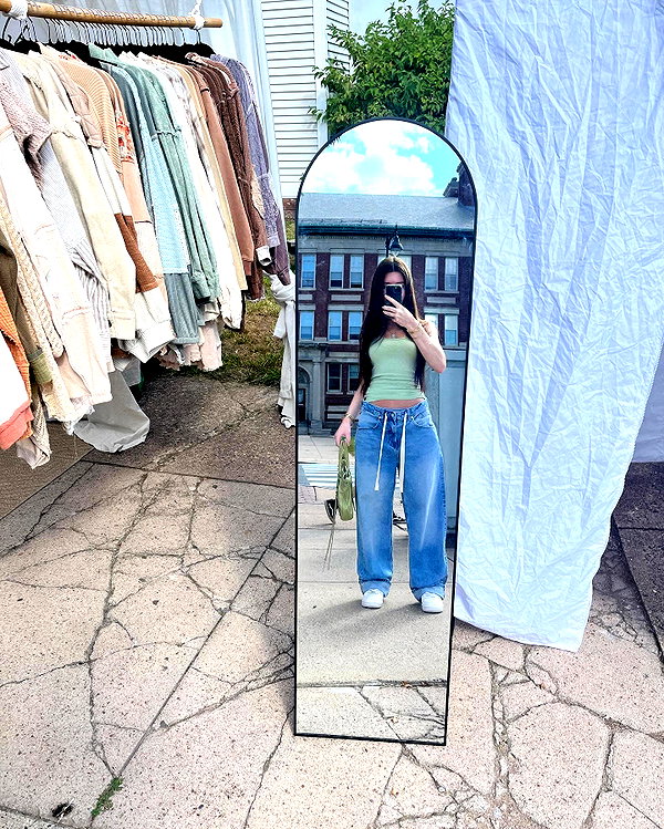 8.08.315 instagram image archive image