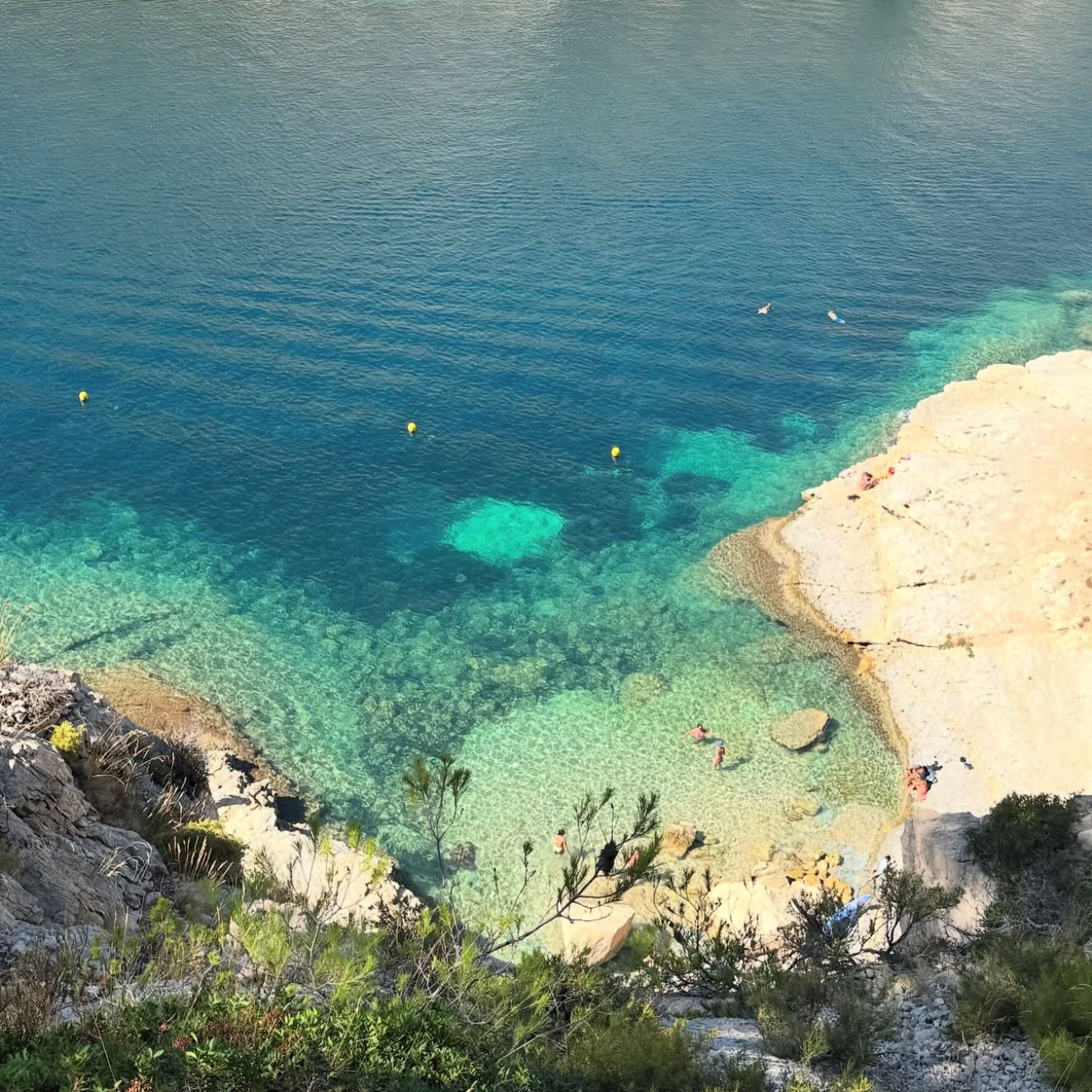 888r0mee instagram image archive image