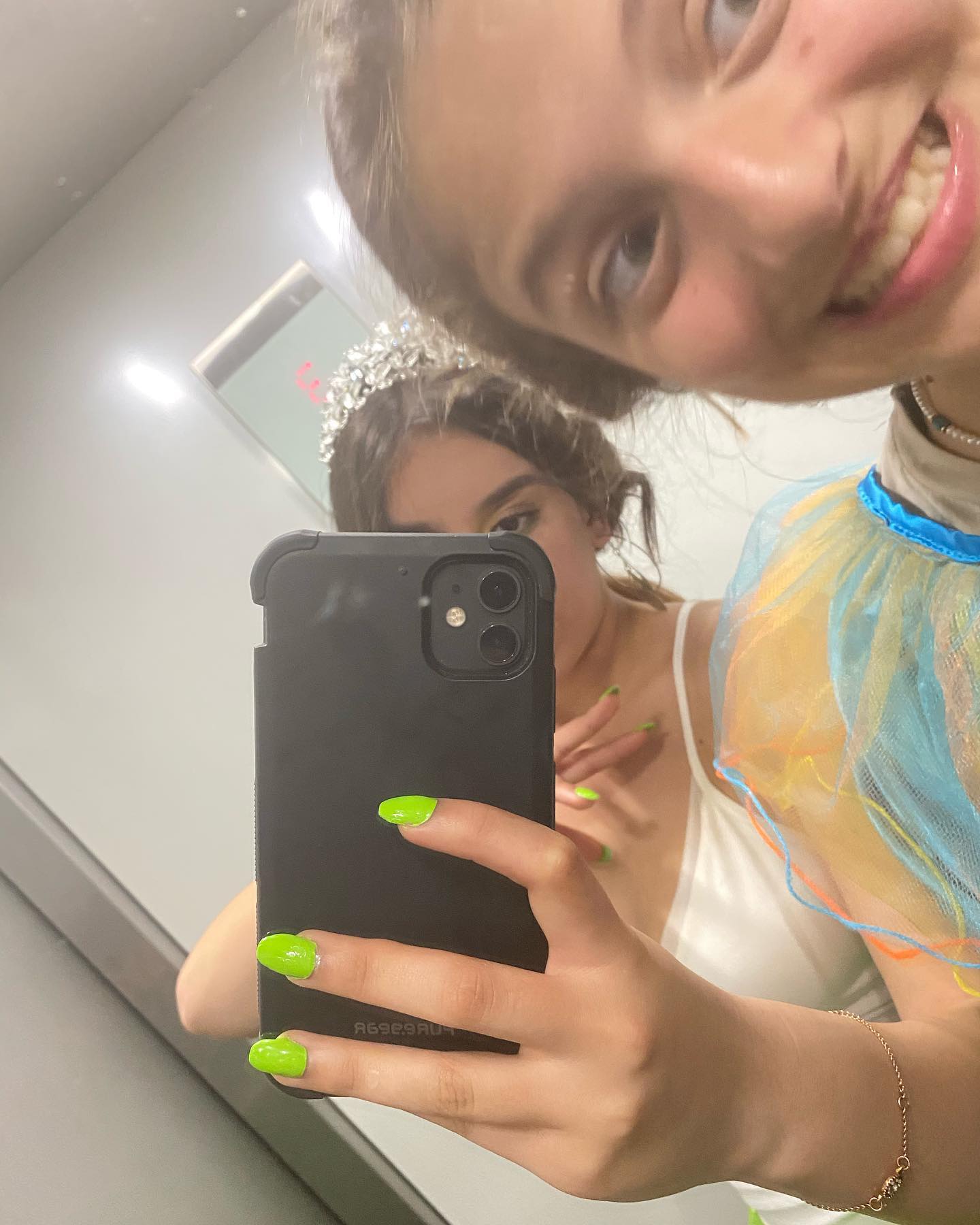 ___shachar instagram image archive image