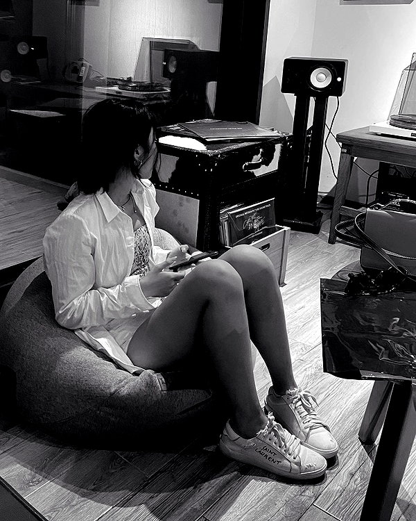 __qq16 instagram image archive image