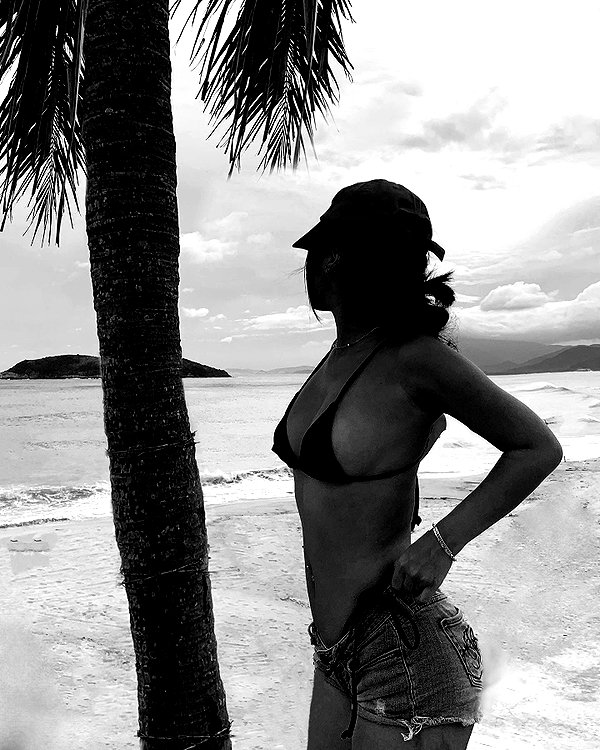 __qq16 instagram image archive image