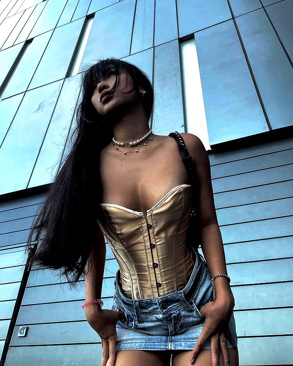 __qq16 instagram image archive image