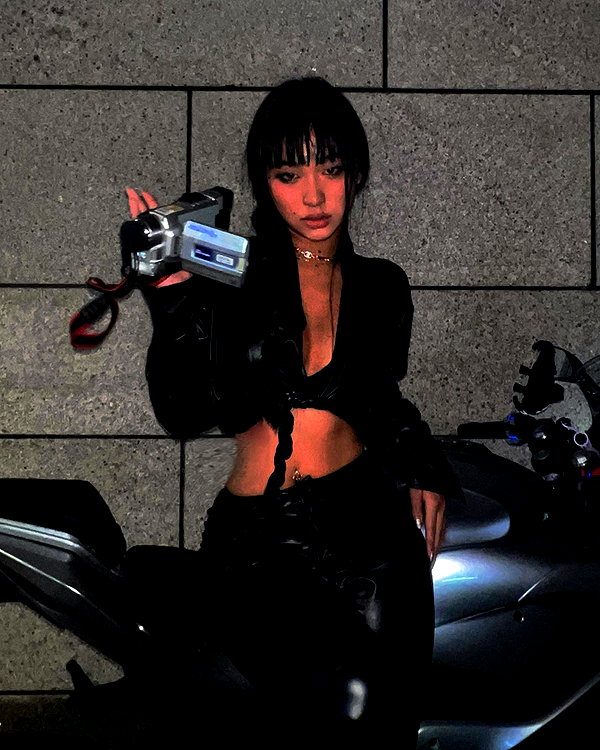__qq16 instagram image archive image