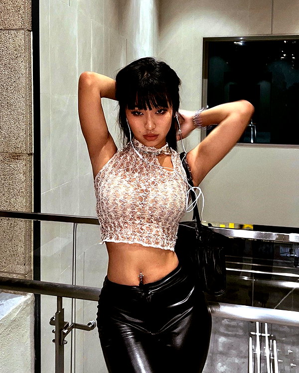 __qq16 instagram image archive image