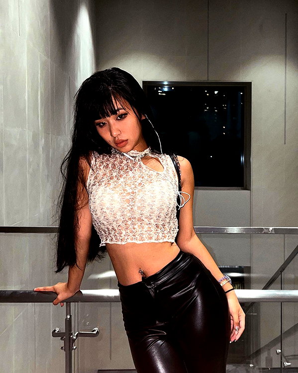 __qq16 instagram image archive image