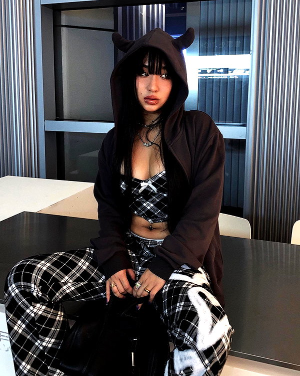 __qq16 instagram image archive image