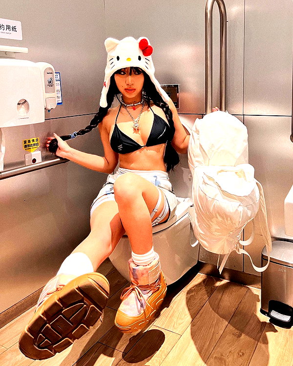 __qq16 instagram image archive image