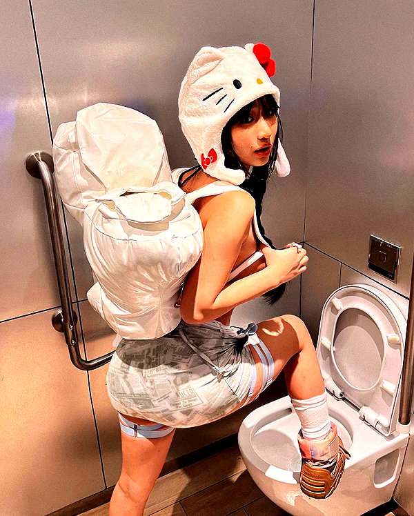__qq16 instagram image archive image