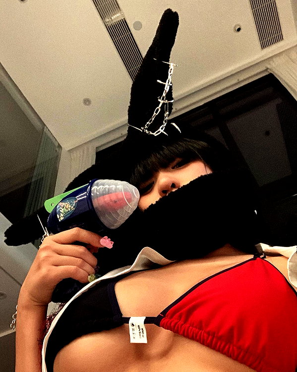 __qq16 instagram image archive image