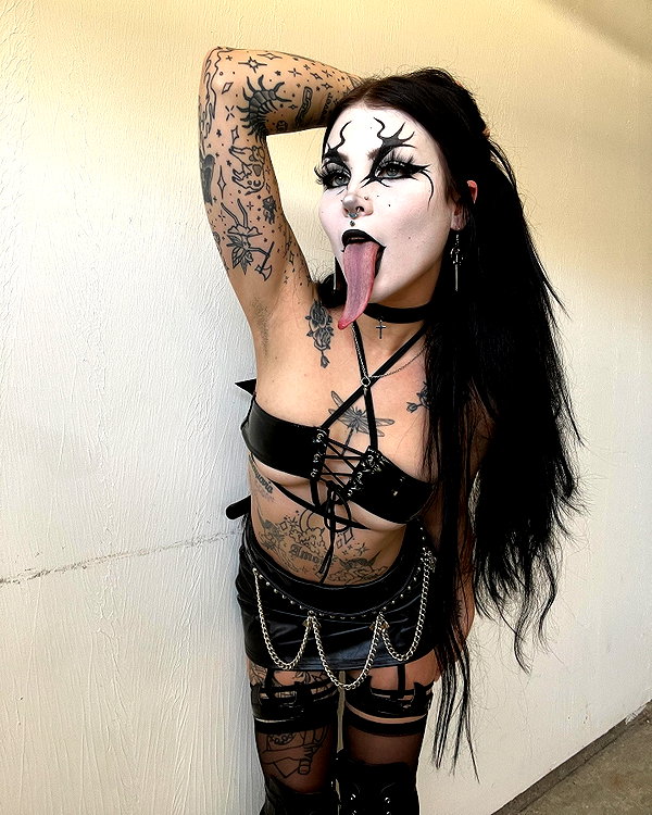 __schleeey instagram image archive image