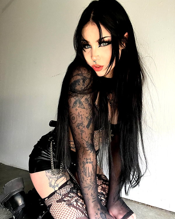 __schleeey instagram image archive image