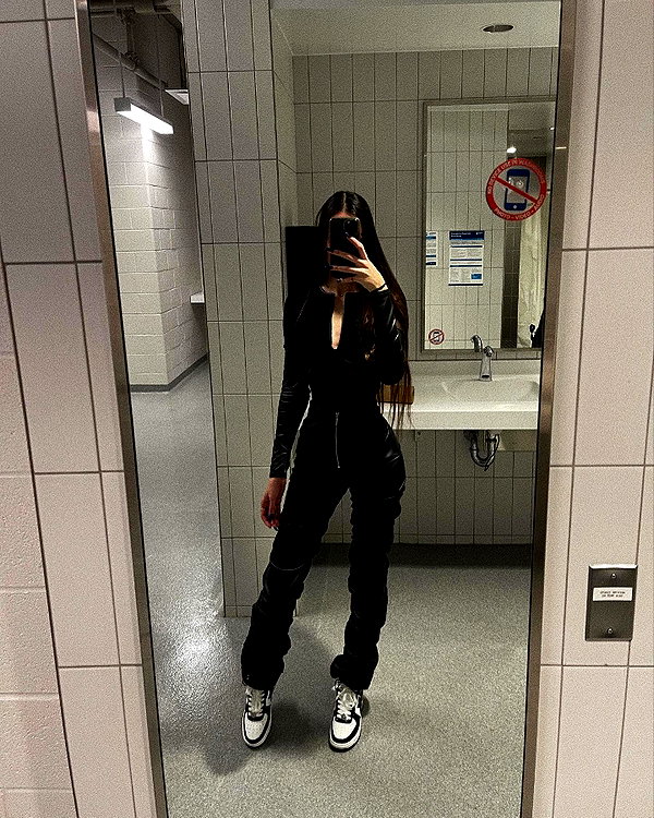 _dfoxx instagram image archive image