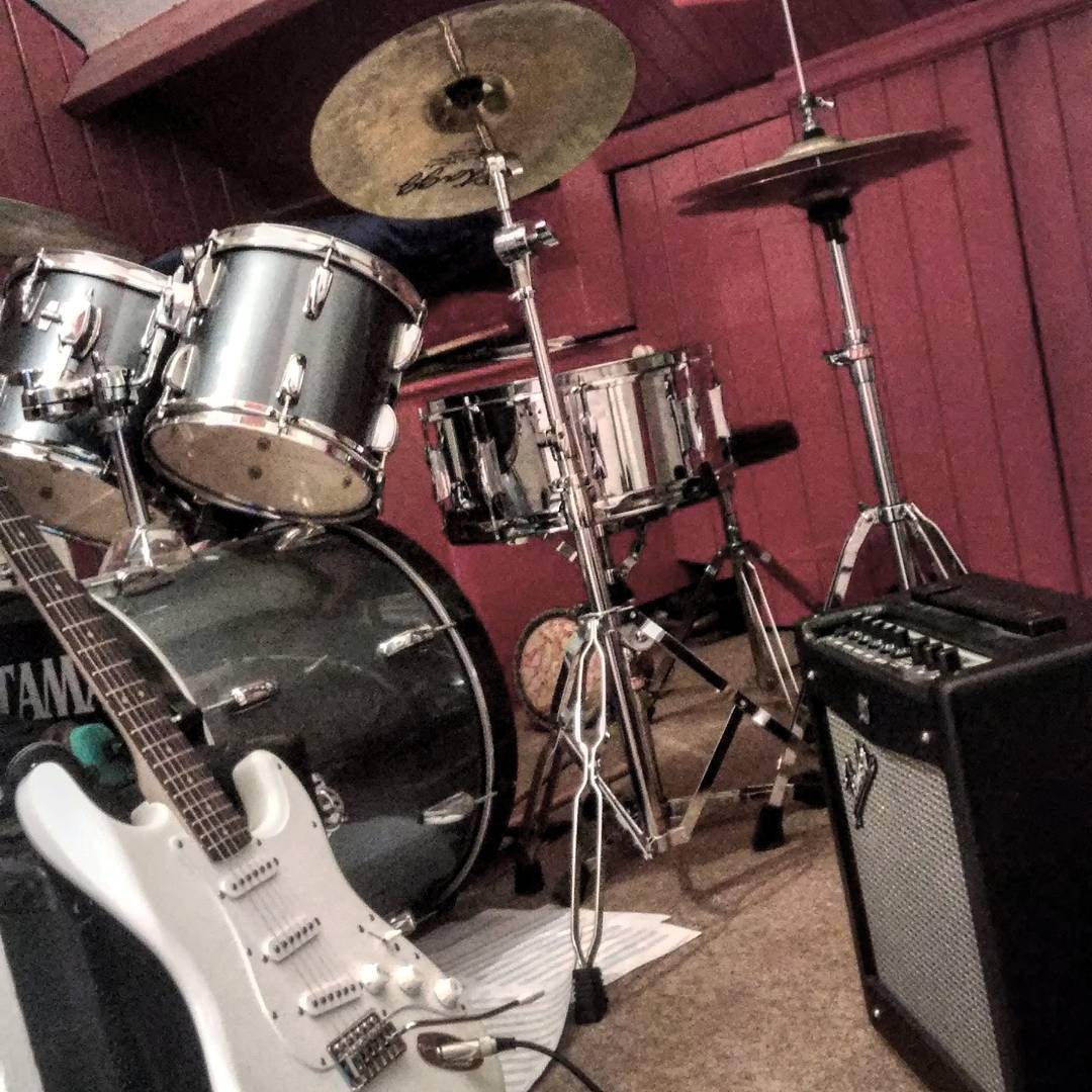 _femalien instagram image archive image