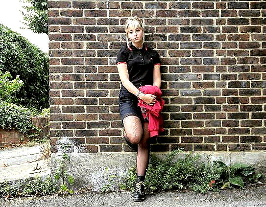 _femalien image ~ Altpins