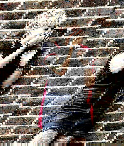 _femalien image ~ Altpins