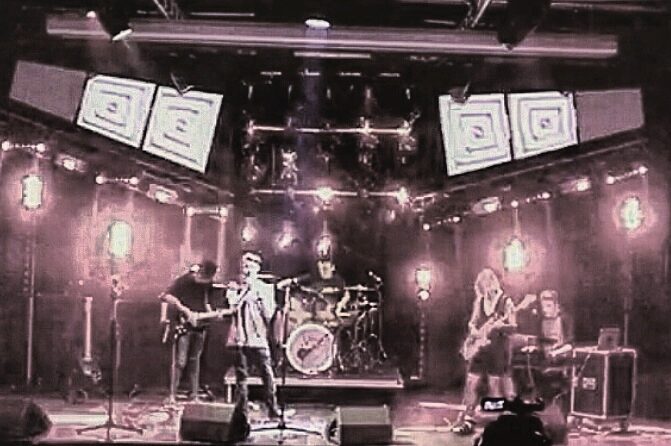 _femalien instagram image archive image